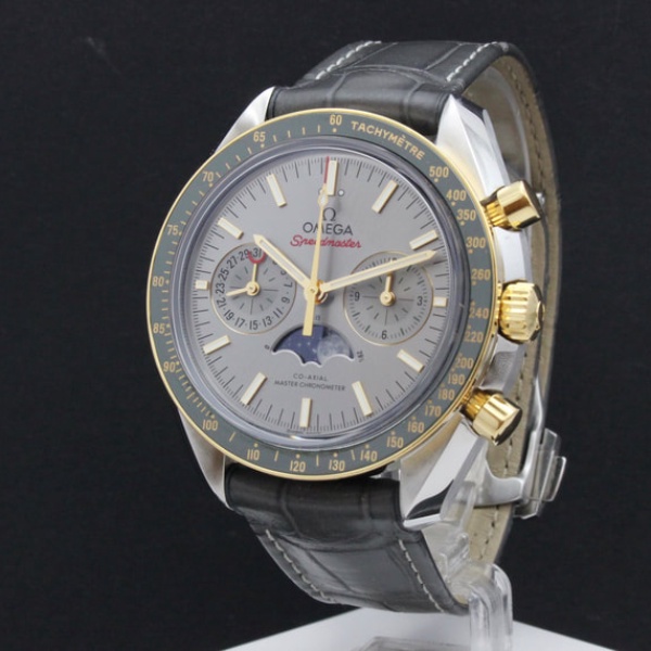 Omega Speedmaster Moonphase