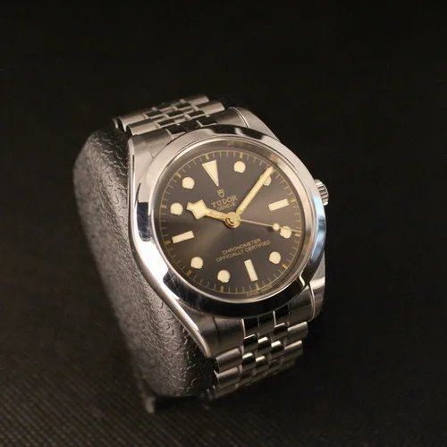Tudor Black Bay 39