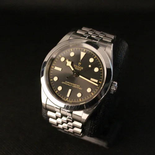 Tudor Black Bay 39