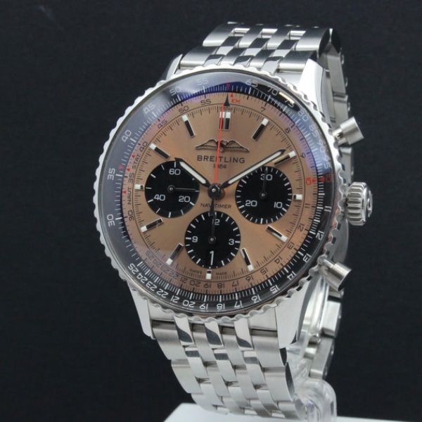 Breitling Navitimer 43 B01