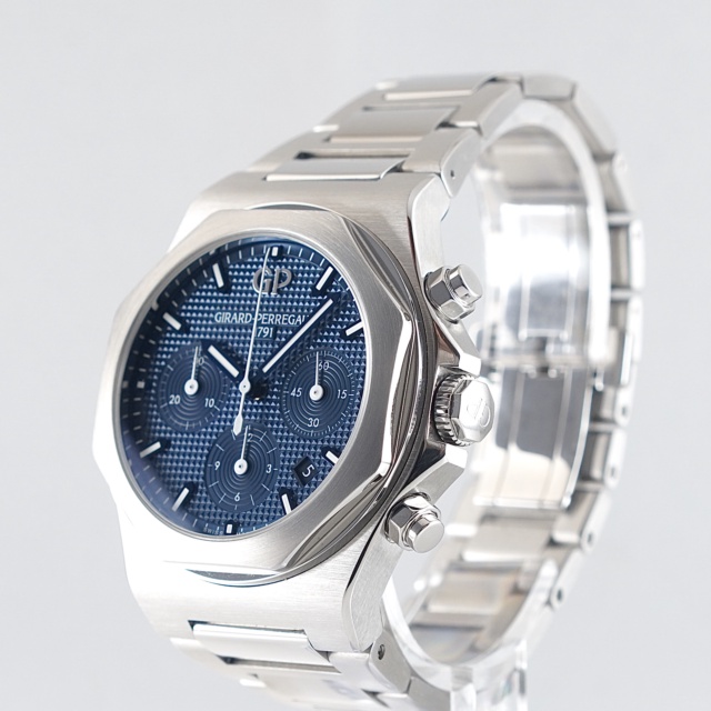 Girard-Perregaux Laureato Chronograph