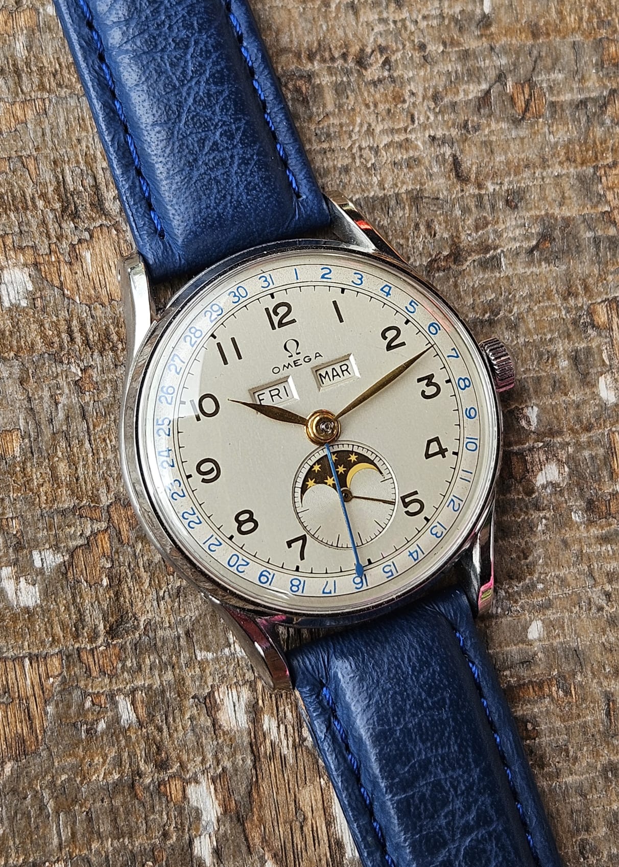 Omega Cosmic Triple Date Moonphase