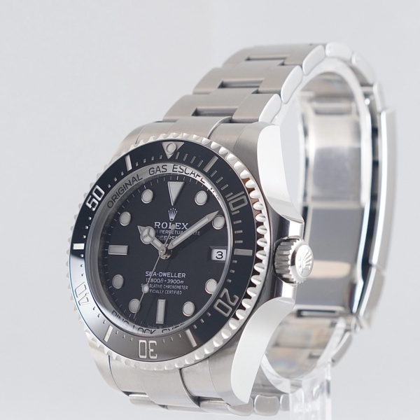 Rolex Deepsea Sea-Dweller 136660