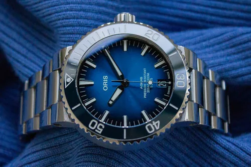 Oris Aquis Date Calibre 400