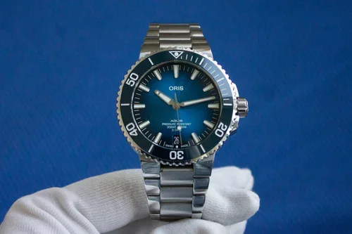 Oris Aquis Date Calibre 400
