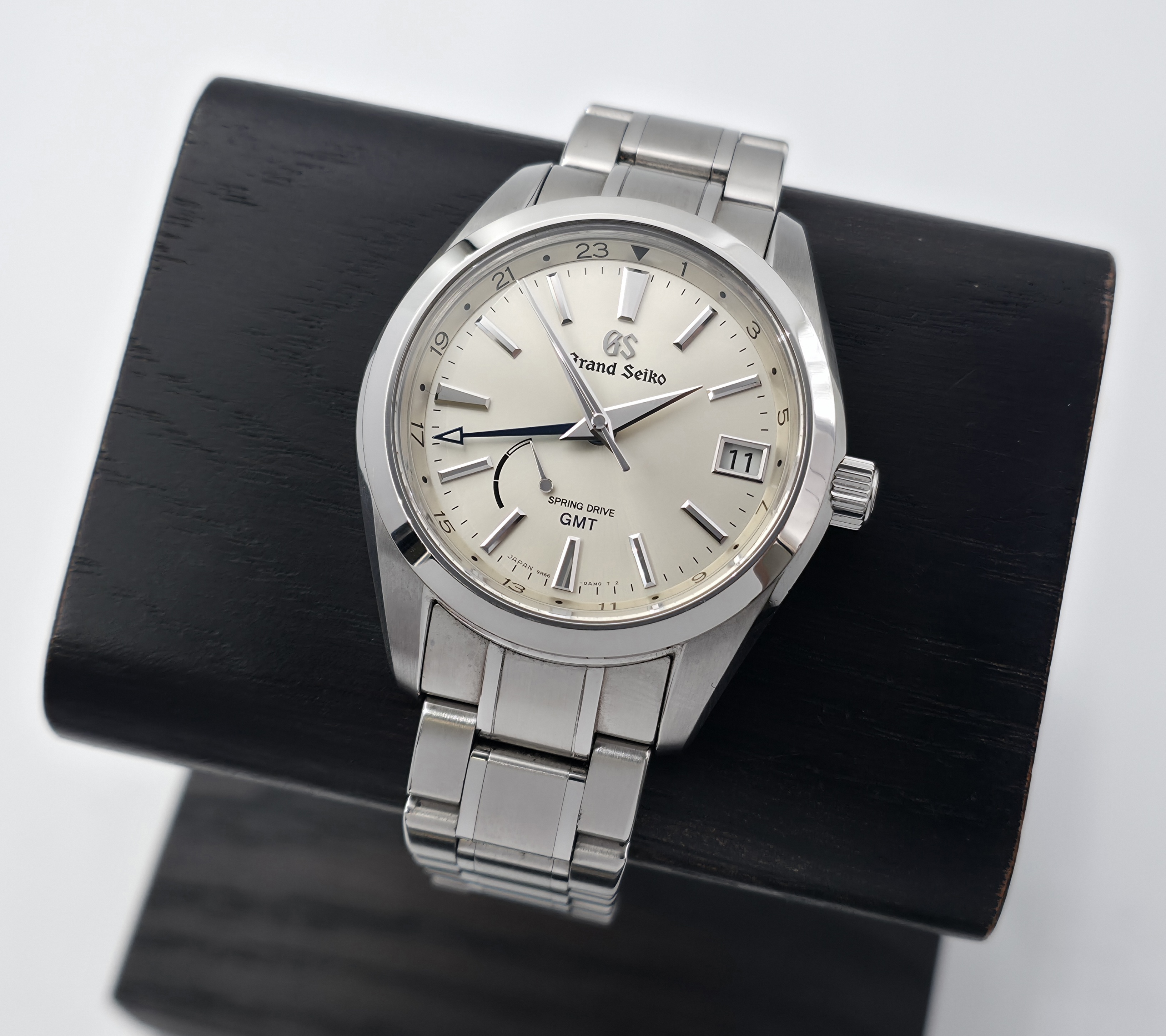 Grand Seiko Grand Seiko Spring Drive GMT 41mm (01/2018, Huollettu 11/2024)