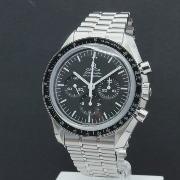 Omega Speedmaster Moonwatch