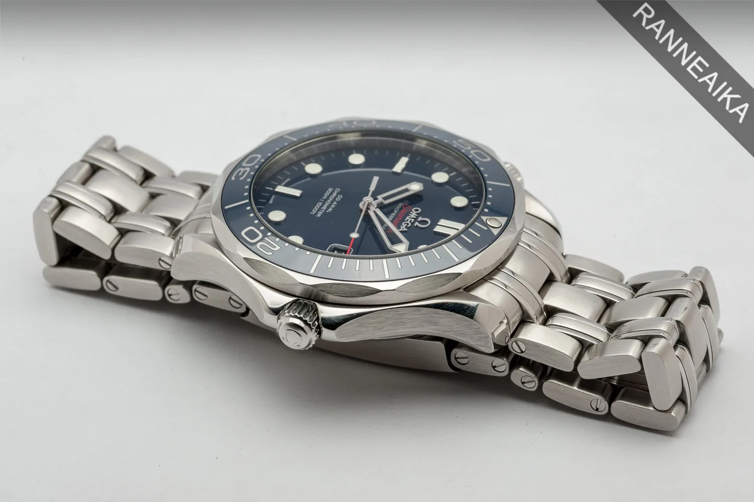 OMEGA Seamaster Professional Bond Blue 212.30.41.20.03.001