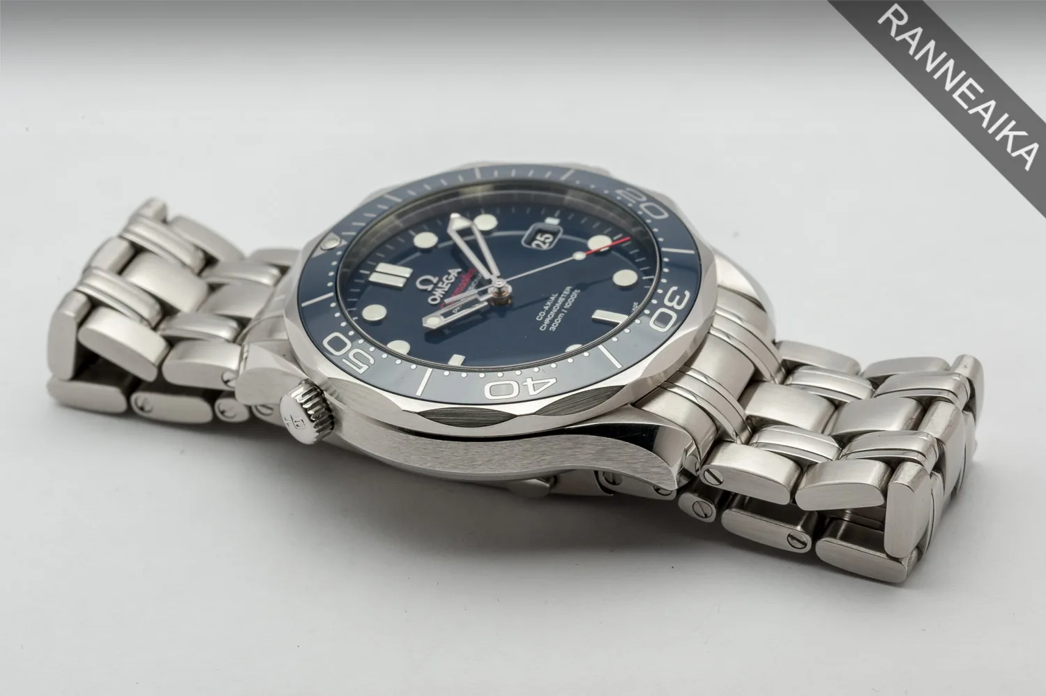 OMEGA Seamaster Professional Bond Blue 212.30.41.20.03.001