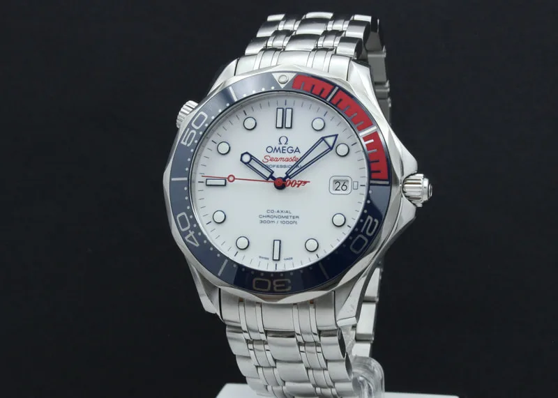 Omega
Seamaster Commander's 007
