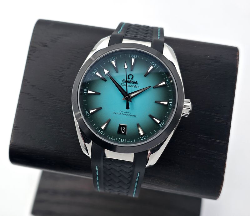 Omega Aqua Terra
