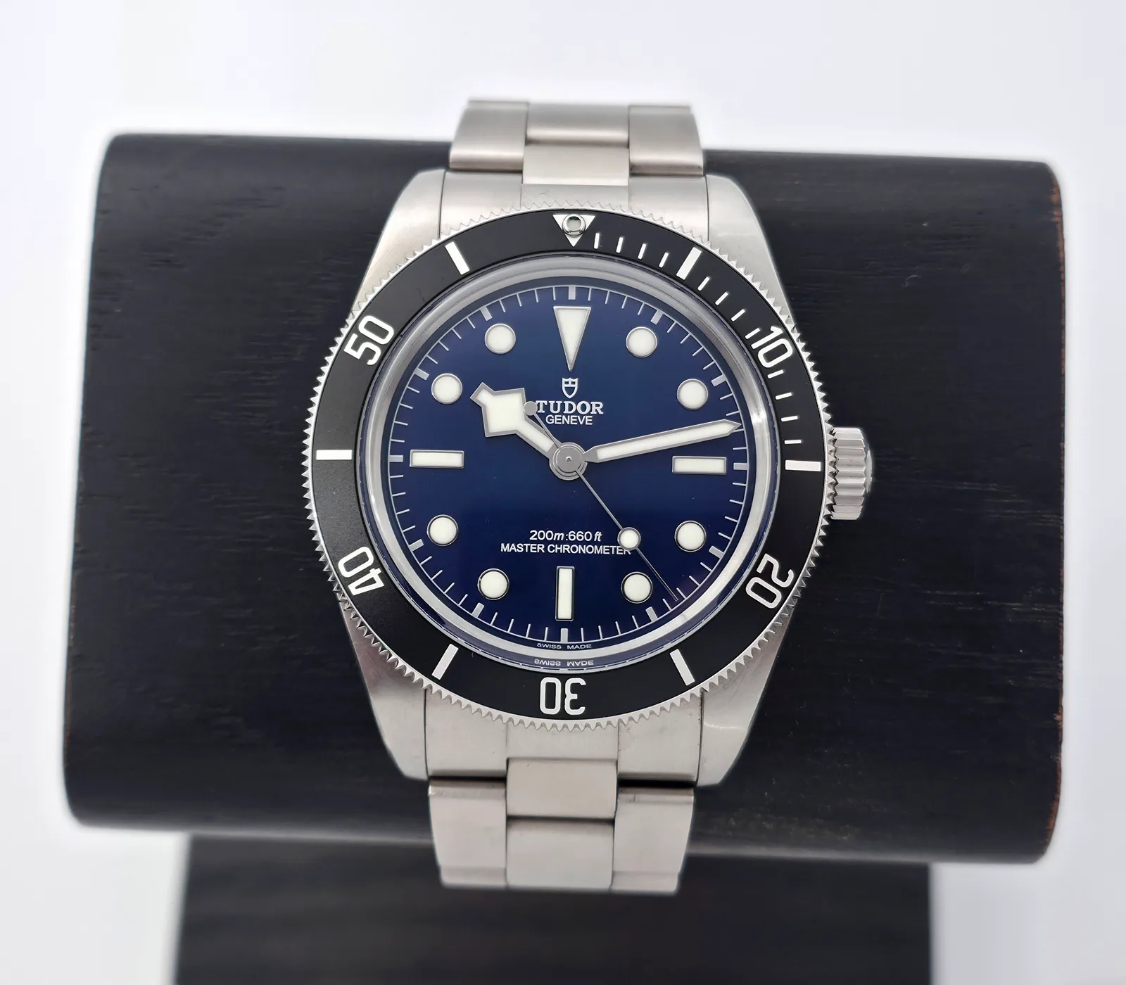 Tudor Black Bay 68