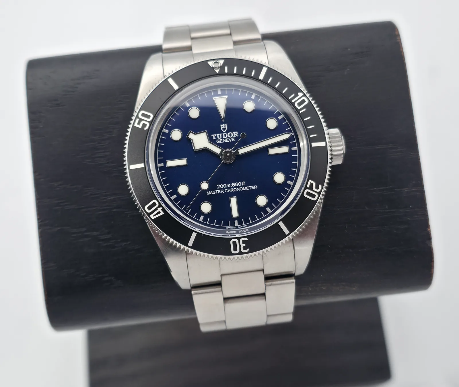 Tudor Black Bay 68