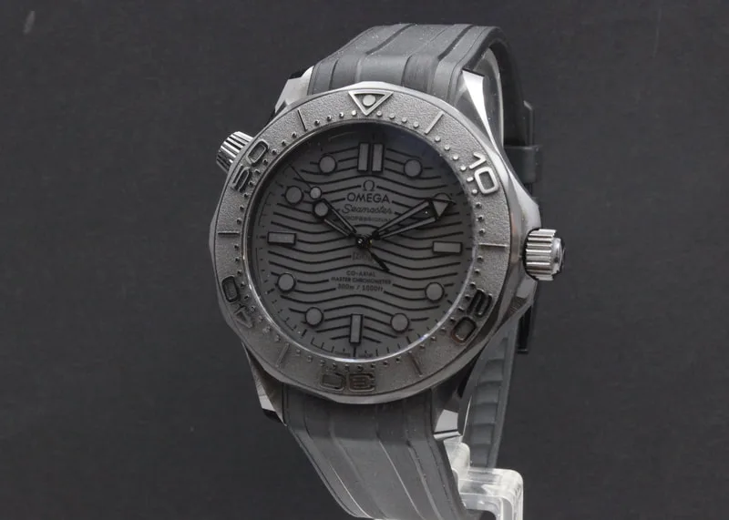 Omega Seamaster 300M 43.5 Black Black