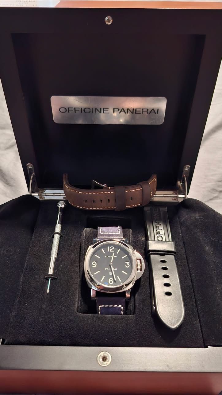 Panerai PAM00000 Base Logo
