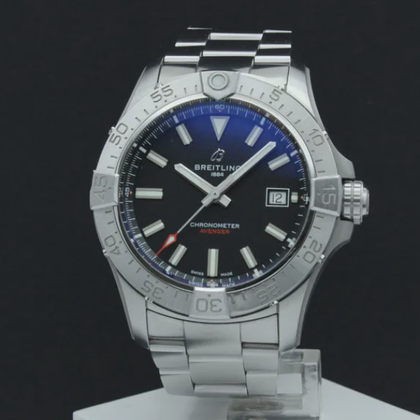 Breitling Avenger Automatic 42
