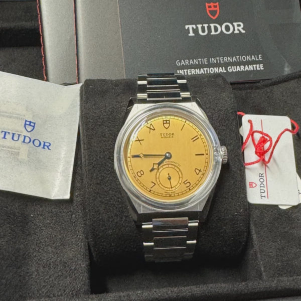 Tudor Monarch