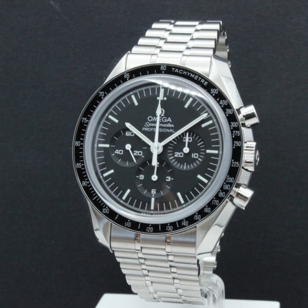 Omega Speedmaster Moonwatch
