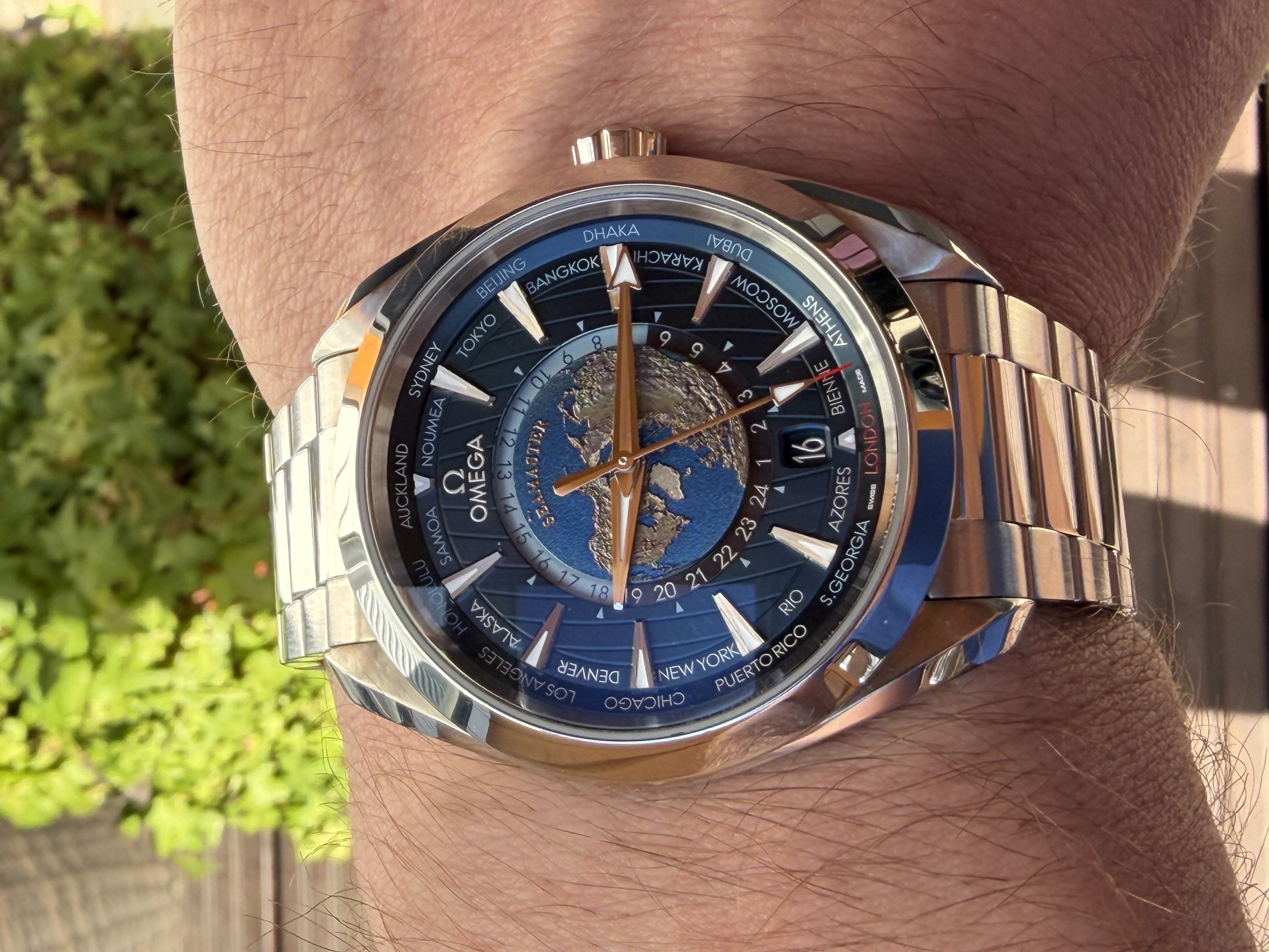 Omega Seamaster Aqua Terra GMT Worldtimer