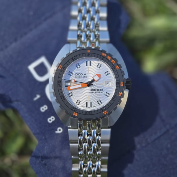 DOXA SUB 300B Searambler