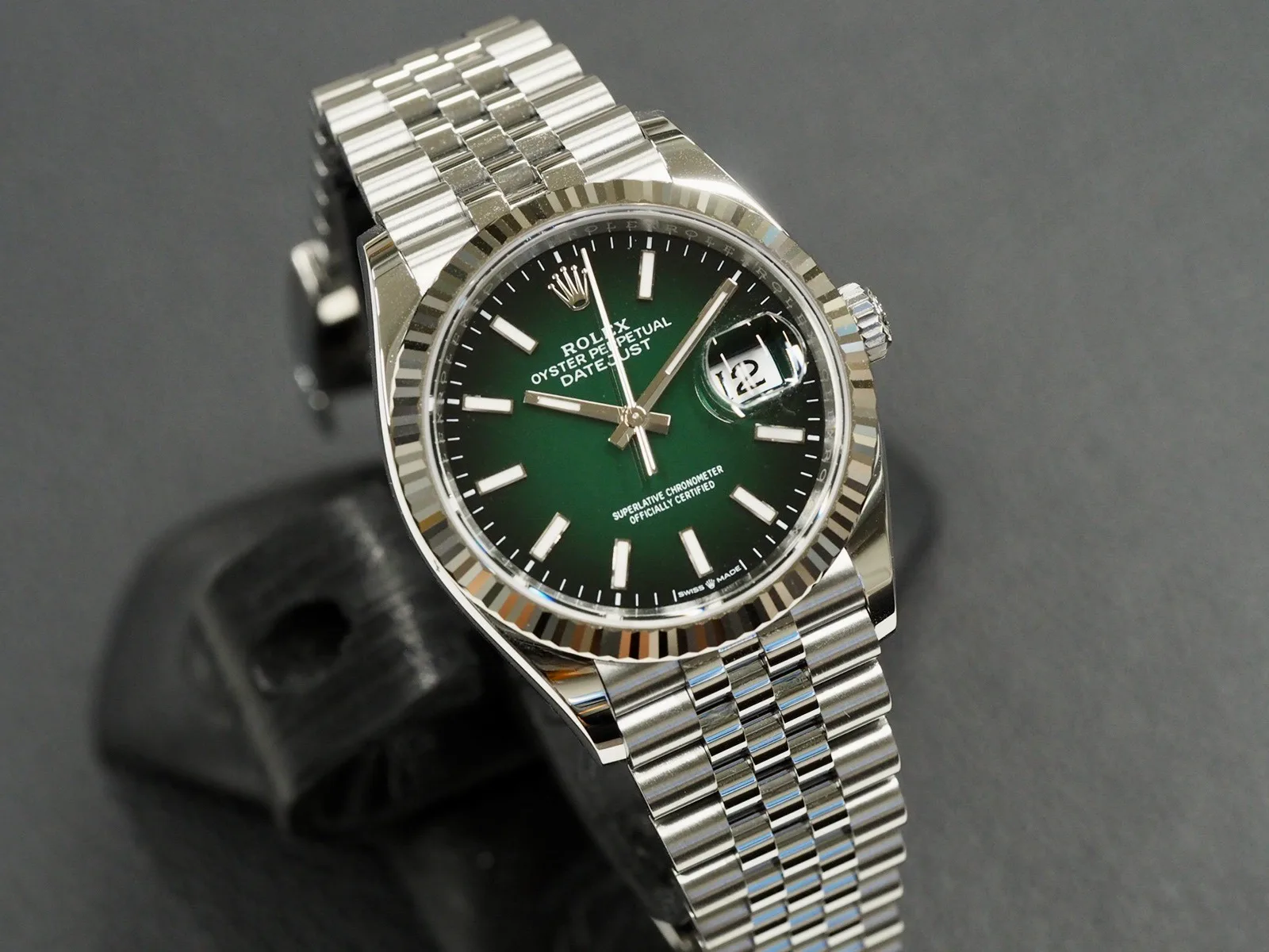 Rolex 126234 Datejust 36 Green Ombre, käyttämätön
