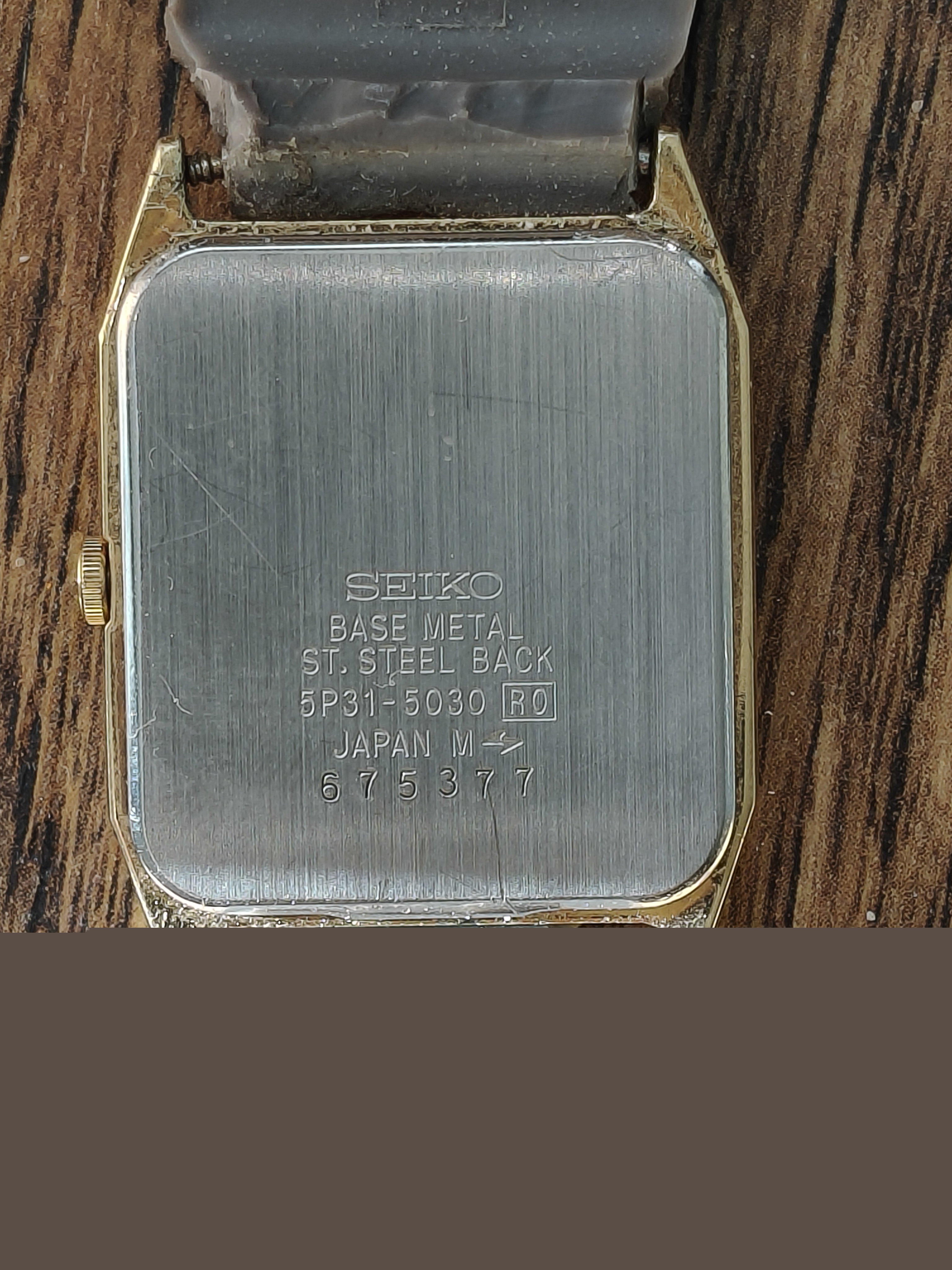 Seiko quartz 5P31-5030 serial 675377