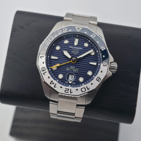 TAG Heuer Aquaracer Professional 300 GMT