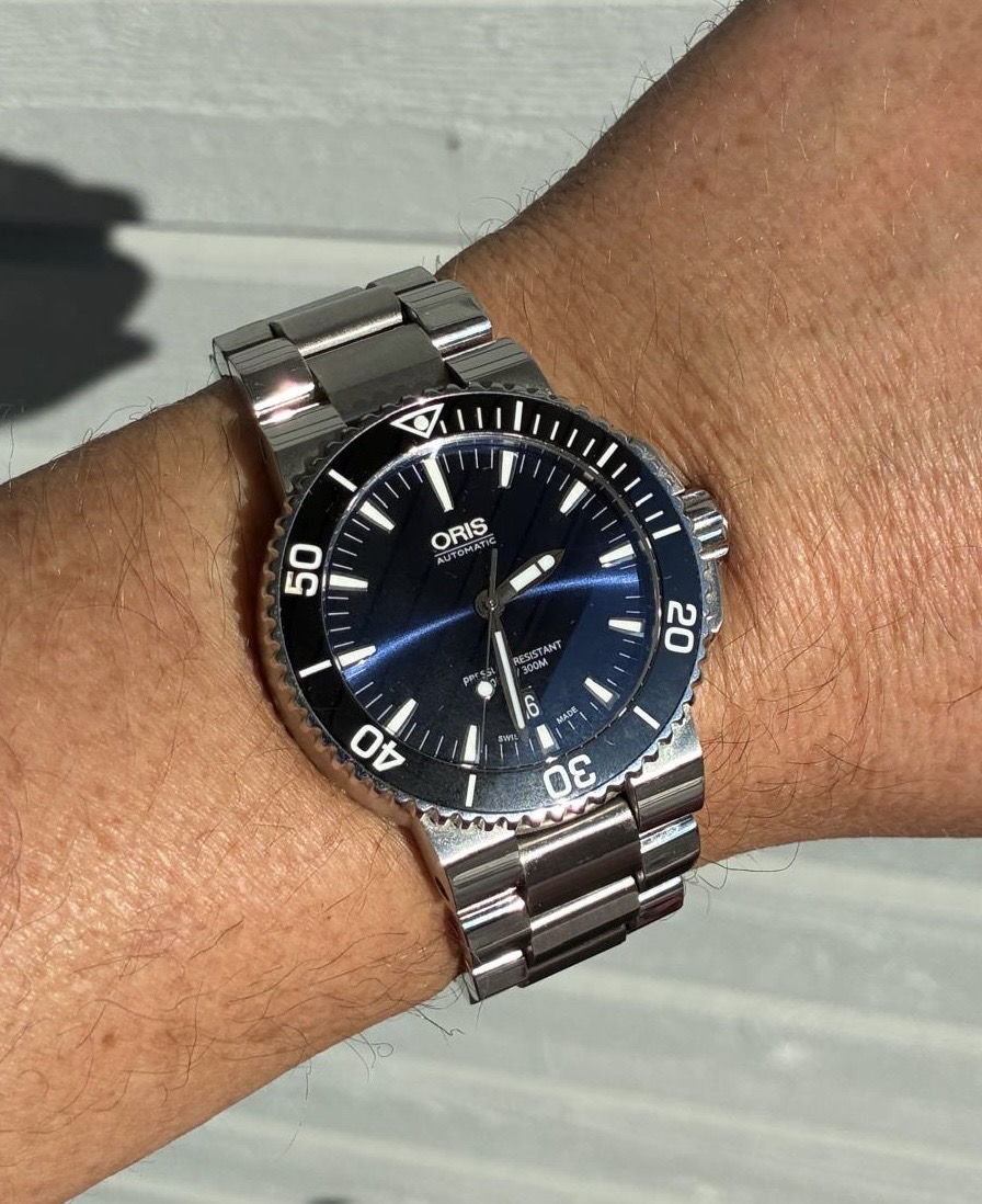 Oris Aquis Date