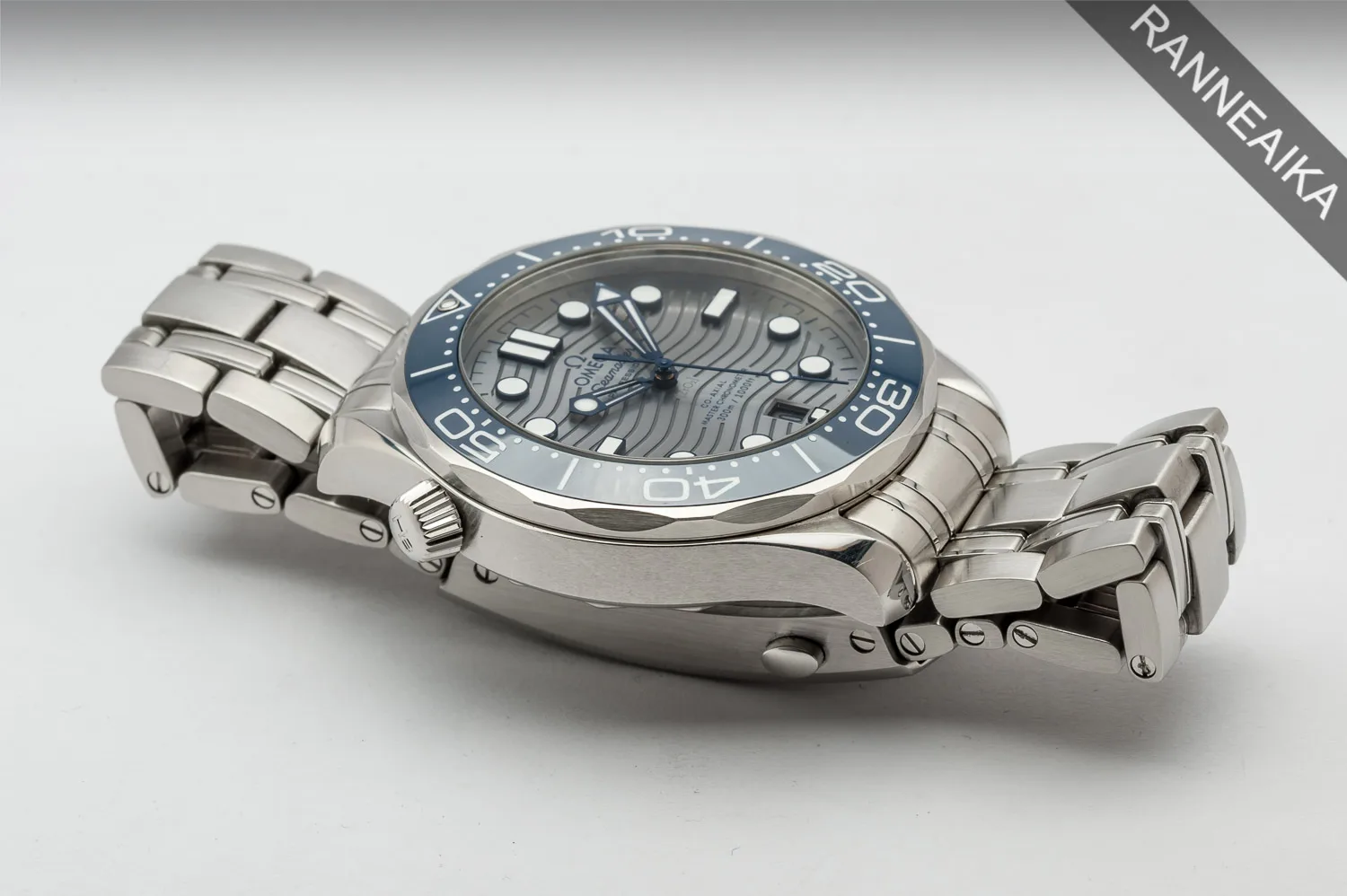 OMEGA Seamaster Professional 42mm Grey 210.30.42.20.06.001
