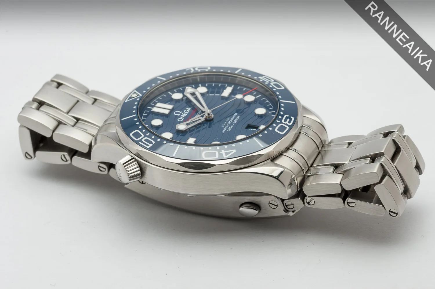 Omega Seamaster Professional