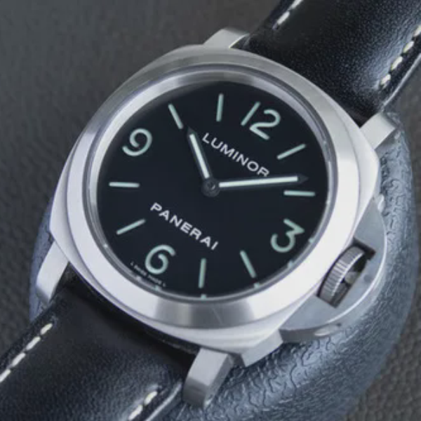 Panerai Luminor Base