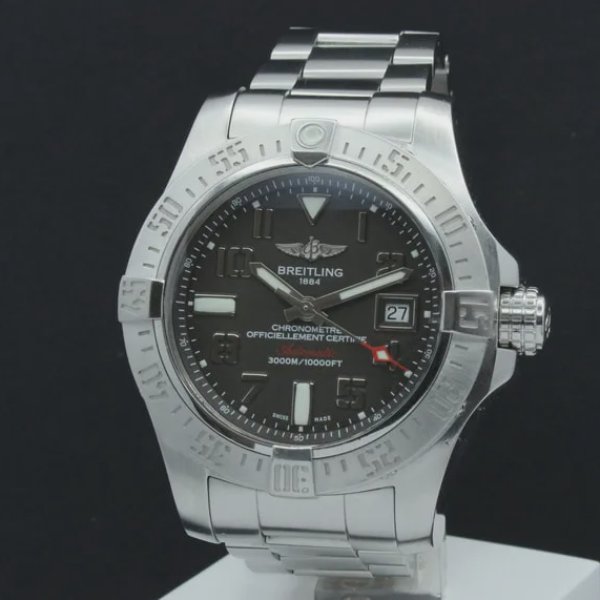 Breitling Avenger II Seawolf