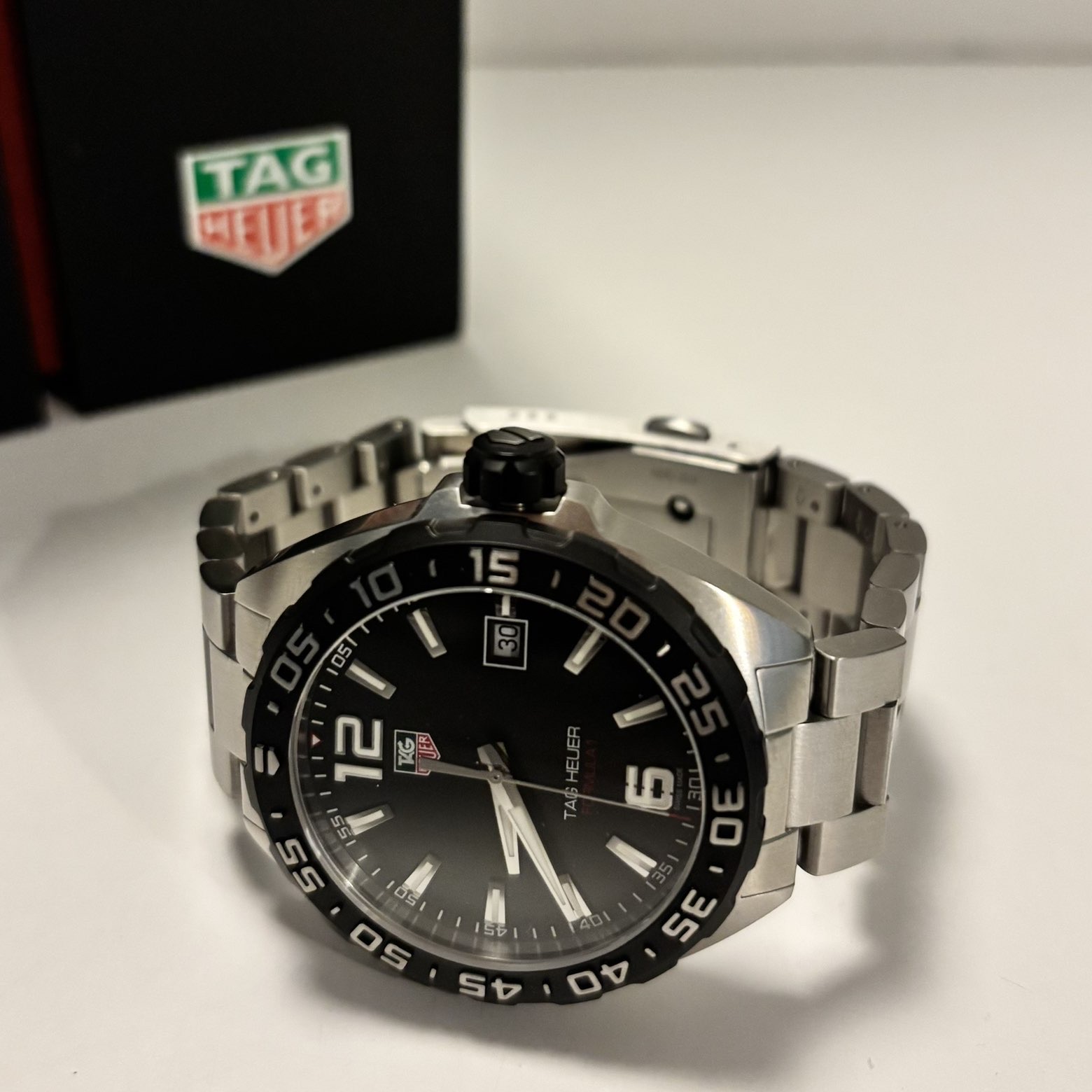 TAG Heuer Formula 1 Date
