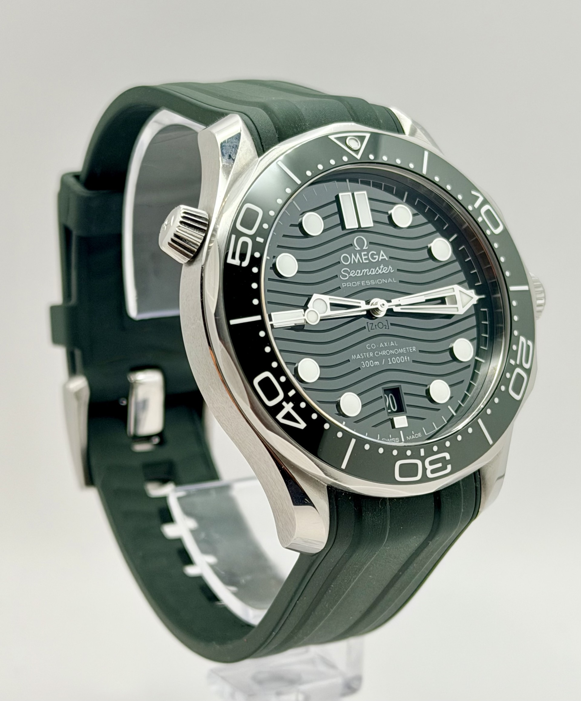 Omega Seamaster Diver 300M "Seaweed"
