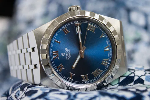 Tudor Royal 38