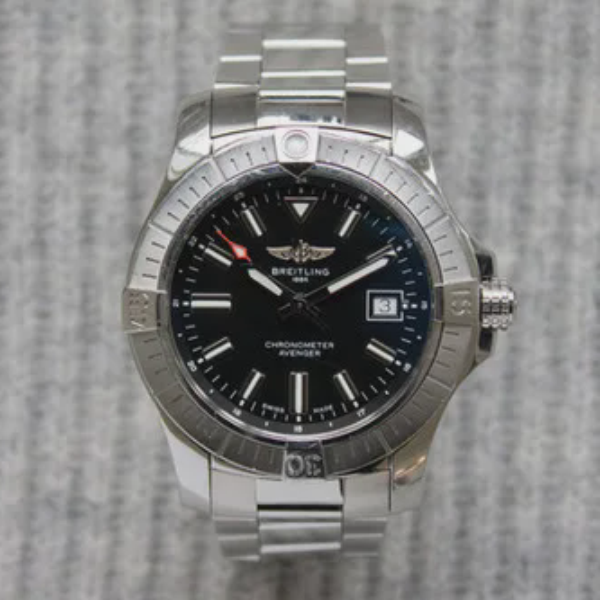 Breitling Avenger Automatic 43