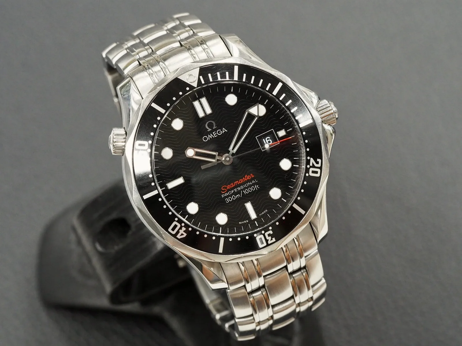 Omega Seamaster Professional