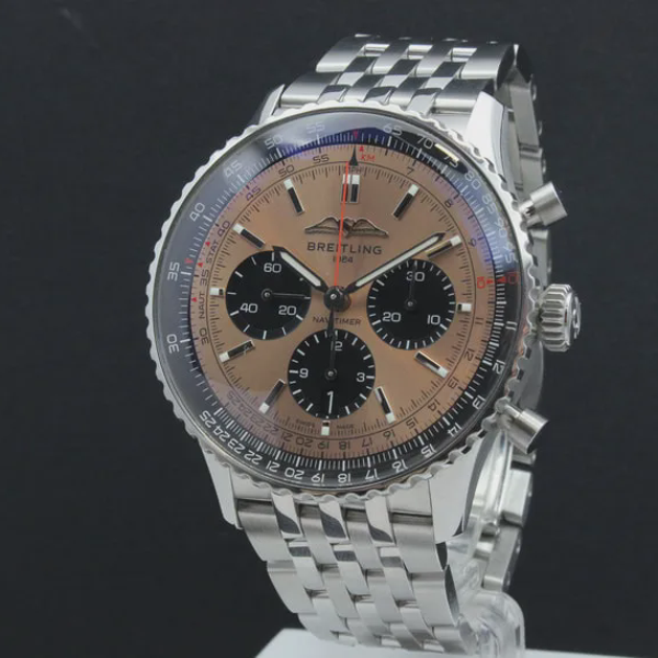 Breitling Navitimer 43 B01