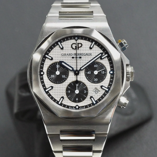Girard-Perregaux Laureato Chrono