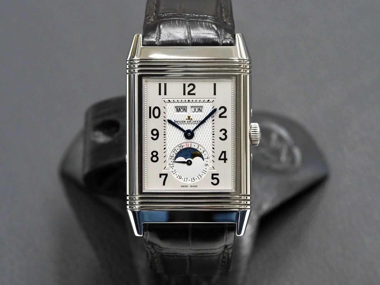 Jaeger-LeCoultre Reverso Grand Taille Moonphase Calendar