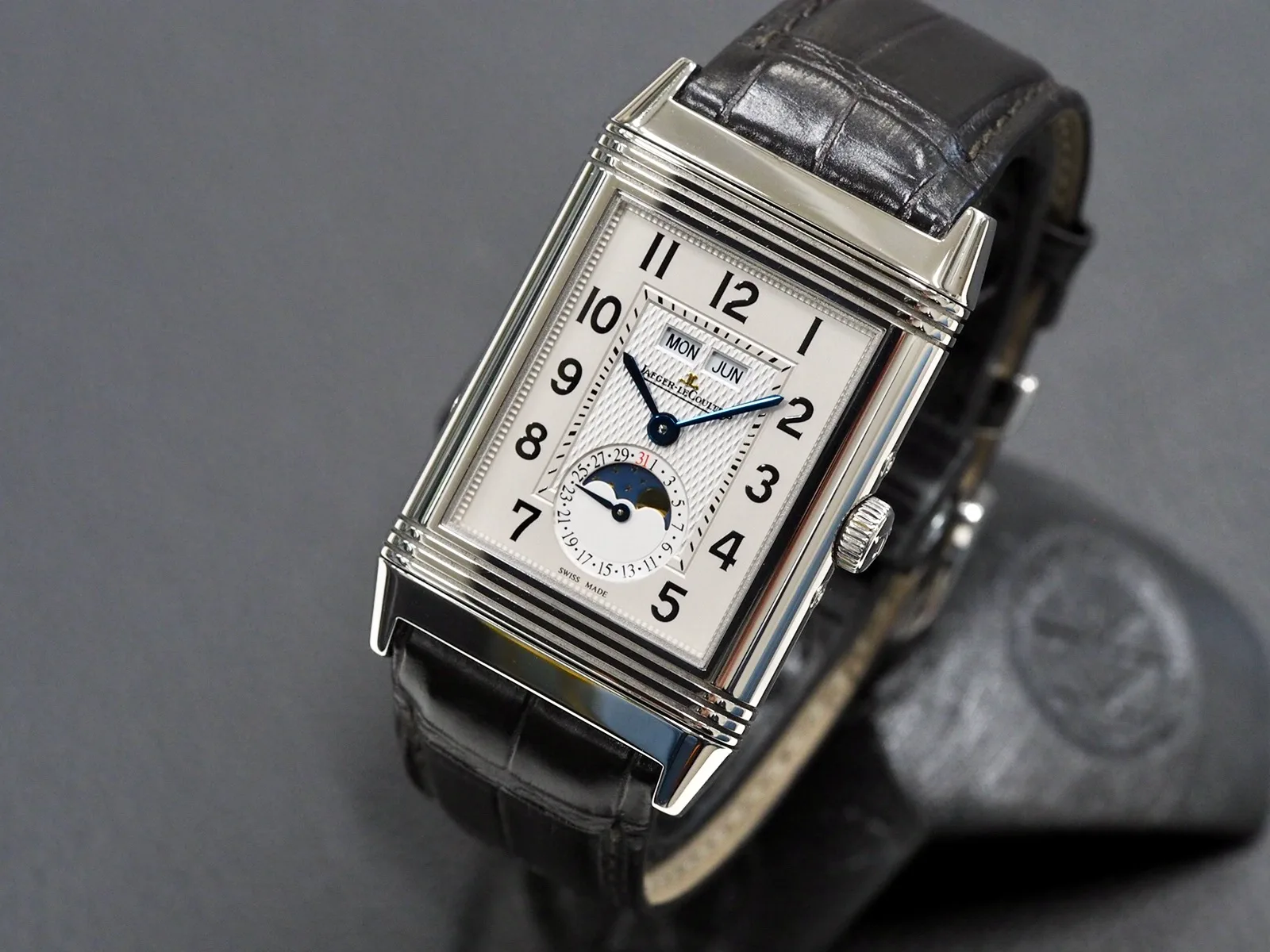 Jaeger-LeCoultre Reverso Grand Taille Moonphase Calendar