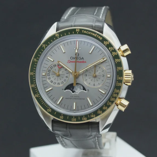 Omega Speedmaster Moonphase
