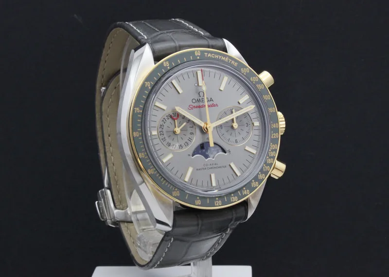 Omega
Speedmaster Moonphase