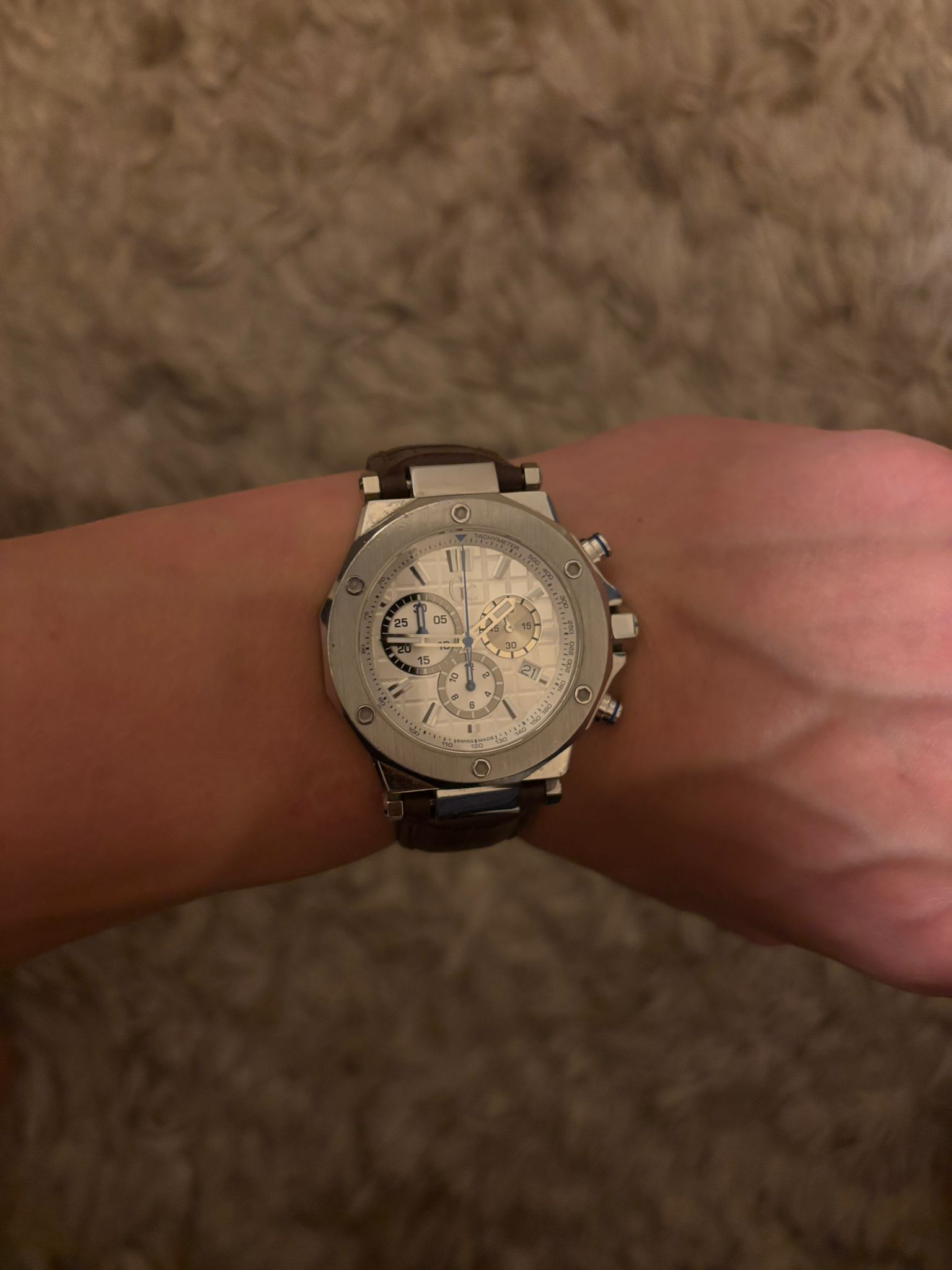 Vaate/auto brändi Guess Chrono